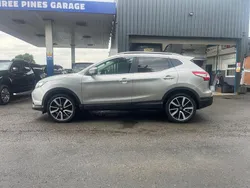 Silver Used 2017 Nissan Qashqai Tekna SUV | £8,495 (Fair price)