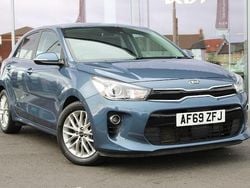 Blue Used 2019 Kia Rio 3 Hatchback | £12,249 (Fair price)