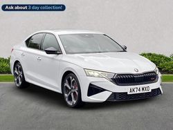 White Used 2025 Skoda Octavia vRS Hatchback | £29,980 (Expensive)