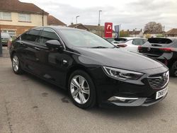 Black Used 2018 Vauxhall Insignia Elite Hatchback | £10,399 (Fair price)