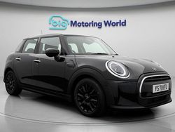 Used 2021 Mini Cooper Classic Hatchback | £16,100 (A bit pricey)