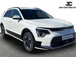 White Used 2024 Kia e-Niro 4 SUV | £28,750 (Expensive)