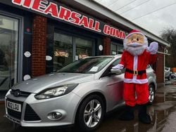 Silver Used 2012 Ford Focus Zetec Estate | £2,750 (Good price)