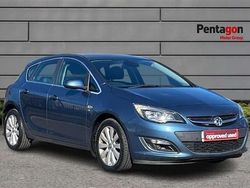 Blue Used 2015 Vauxhall Astra Elite Hatchback | £4,695 (Fair price)