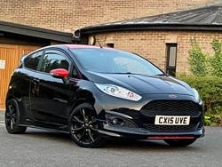 Black Used 2015 Ford Fiesta Zetec Hatchback | £4,150 (Fair price)