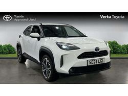 White Used 2024 Toyota Yaris Hybrid SUV | £24,553 (A bit pricey)
