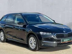 Black Used 2024 Skoda Octavia SE Technology Estate | £20,290 (Fair price)