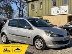 Silver Used 2007 Renault Clio II Dynamique Hatchback | £2,490 (Fair price)