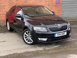 Black Used 2014 Skoda Octavia Elegance Hatchback | £5,795 (Super price)
