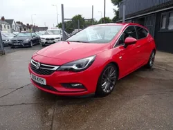 Red Used 2016 Vauxhall Astra Elite Hatchback | £6,295 (Good price)