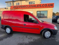 Red Used 2011 Vauxhall Combo Van | £2,995 (Fair price)