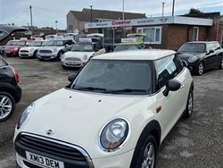 White Used 2015 Mini ONE Hatch Hatchback | £5,895 (Fair price)