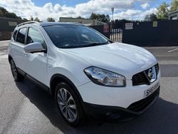 White Used 2011 Nissan Qashqai +2 Tekna SUV | £3,995 (Fair price)