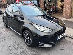 Used 2022 Toyota Yaris Hybrid Design | £16,495 (Fair price)