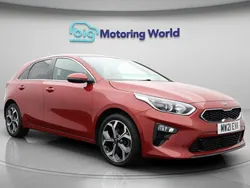 Red Used 2021 Kia Ceed 3 Hatchback | £11,300 (Fair price)