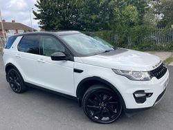 White Used 2017 Land Rover Discovery Sport HSE SUV | £9,990 (Fair price)