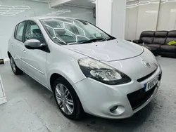 Silver Used 2012 Renault Clio IV Dynamique Hatchback | £3,590 (Super price)