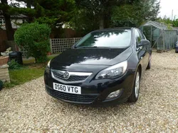Black Used 2010 Vauxhall Astra SRi Hatchback | £1,975 (Good price)