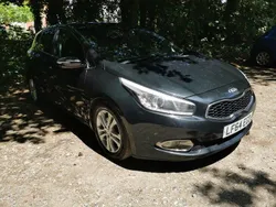 Black Used 2014 Kia Ceed 3 Hatchback | £2,095 (Fair price)