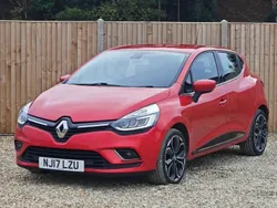 Red Used 2017 Renault Clio IV Dynamique Hatchback | £8,900 (Fair price)