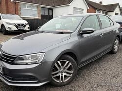 Grey Used 2015 VW Jetta SE Sedan | £6,395 (Fair price)