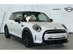 White Used 2022 Mini Cooper Classic Hatchback | £17,990 (Fair price)