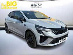Ceramic grey New 2025 Renault Clio V Esprit Alpine Hatchback | £21,698 (Fair price)