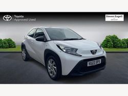 White Used 2023 Toyota Aygo X PURE SUV | £12,037