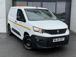 White Used 2019 Peugeot Partner MPV | £6,600 (Fair price)