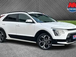 White Used 2024 Kia Niro 4 SUV | £28,499 (Expensive)