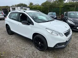 White Used 2015 Peugeot 2008 Active SUV | £4,595 (Fair price)