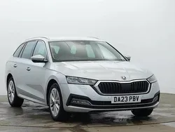 Brilliant silver metallic Used 2023 Skoda Octavia SE L Estate | £23,995 (Fair price)