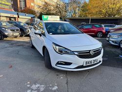 White Used 2016 Vauxhall Astra SRi Hatchback | £6,299 (Good price)