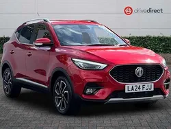 Tri coat dynamic red Used 2024 MG ZS Exclusive Sedan | £15,495 (Fair price)