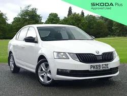 White Used 2019 Skoda Octavia SE Hatchback | £12,975 (Fair price)