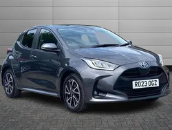 Decuma grey Used 2023 Toyota Yaris Hybrid Design Hatchback | £16,750 (Fair price)