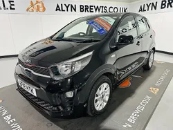 Midnight black metallic Used 2018 Kia Picanto 2 Hatchback | £6,999 (Fair price)
