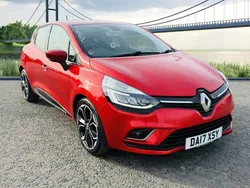 Red Used 2017 Renault Clio IV Dynamique Hatchback | £5,490 (Fair price)