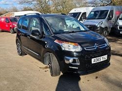 Black Used 2015 Citroën C3 Picasso Platinum MPV | £4,195 (Fair price)