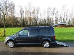 Blue Used 2020 VW Caddy Maxi Life Life MPV | £15,750 (Fair price)