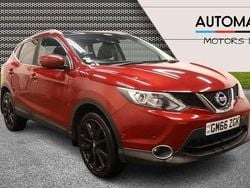 Red Used 2016 Nissan Qashqai S SUV | £8,690 (Good price)