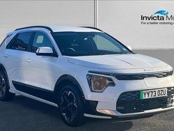 White Used 2023 Kia Niro SUV | £20,250 (Expensive)