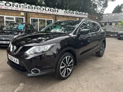 Black Used 2016 Nissan Qashqai Tekna SUV | £8,695 (Good price)