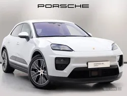 Used 2025 Porsche Macan SUV | £67,950 (Good price)