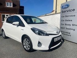 White Used 2014 Toyota Yaris Hybrid Hatchback | £8,995 (A bit pricey)