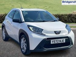 White Used 2023 Toyota Aygo X PURE SUV | £8,600
