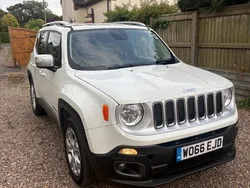 White Used 2016 Jeep Renegade Limited SUV | £6,995 (Fair price)