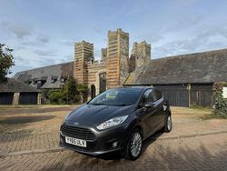 Grey Used 2015 Ford Fiesta Zetec Hatchback | £5,995 (Good price)
