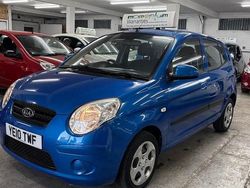 Blue Used 2010 Kia Picanto 2 Hatchback | £3,995 (Fair price)