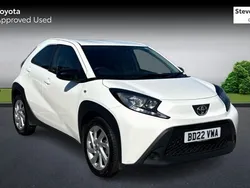 White Used 2022 Toyota Aygo PURE Hatchback | £11,532 (Fair price)